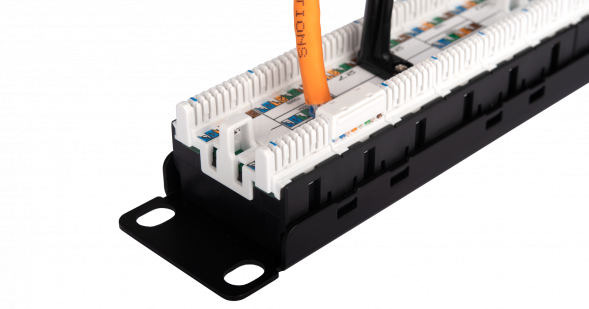 Коммутационная панель NIKOMAX 19&amp;quot;, 1U, 48 портов, Кат.6 (Класс E), 250МГц, RJ45/8P8C, 110/KRONE, T568A/B, неэкранированная, с органайзером, черная - гарантия: 5 лет расширенная / 25 лет системная